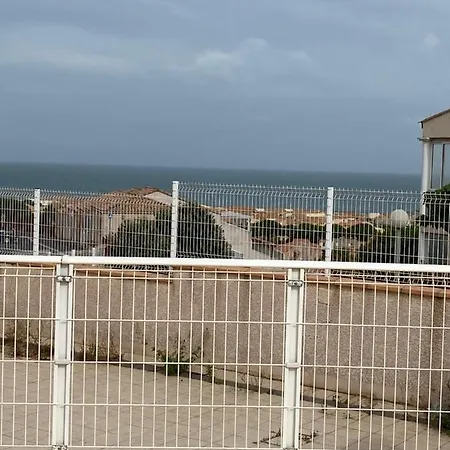 Maison St Pierre La Holiday home *
